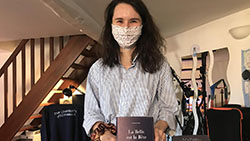 À 24 ans, Floriane Joseph vient de publier son premier roman, aux éditions Frison-Roche