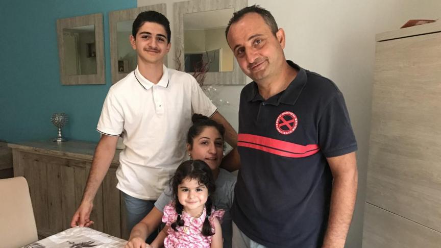 Depuis cinq ans la famille Saed s’est agrandie, Mario, 16ans, a désormais une petite sœur